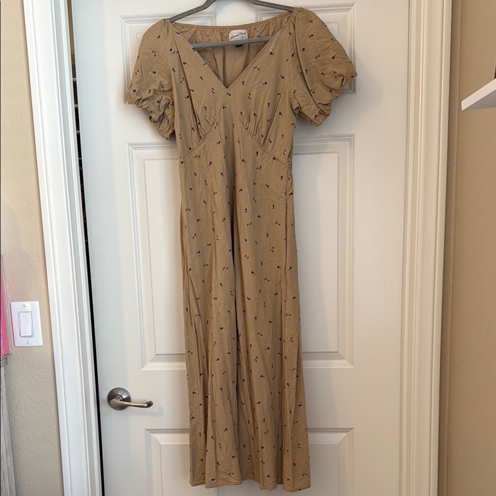 Universal Thread Tan Midi Dress with Puff Sleeves